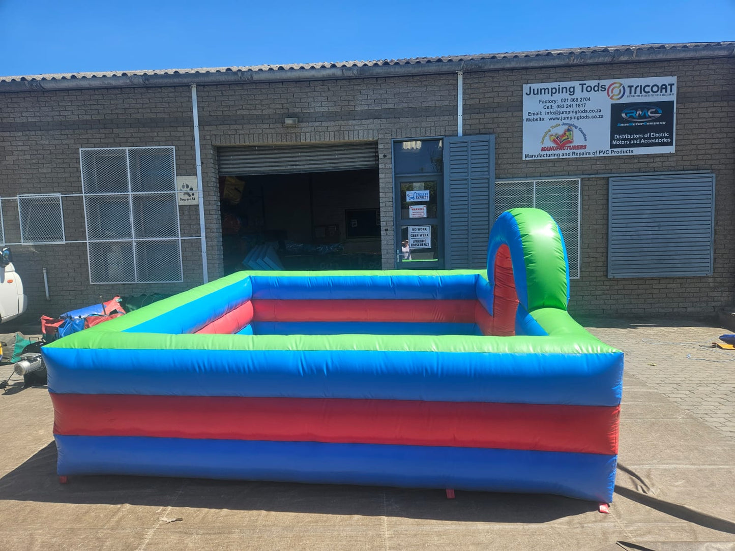Inflatable Foam Pond