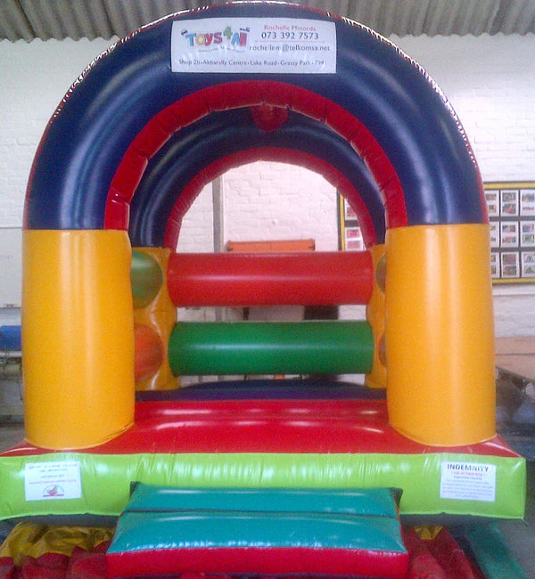 Bouncer with Roof