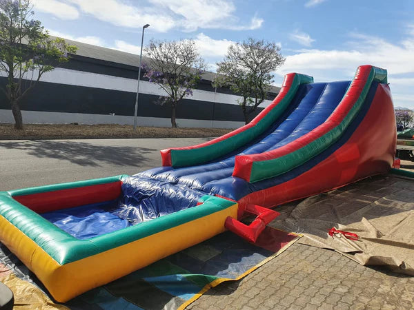 Curve Slide with Detachable Pond / Inflatables Cape Town – TrolleyExpress