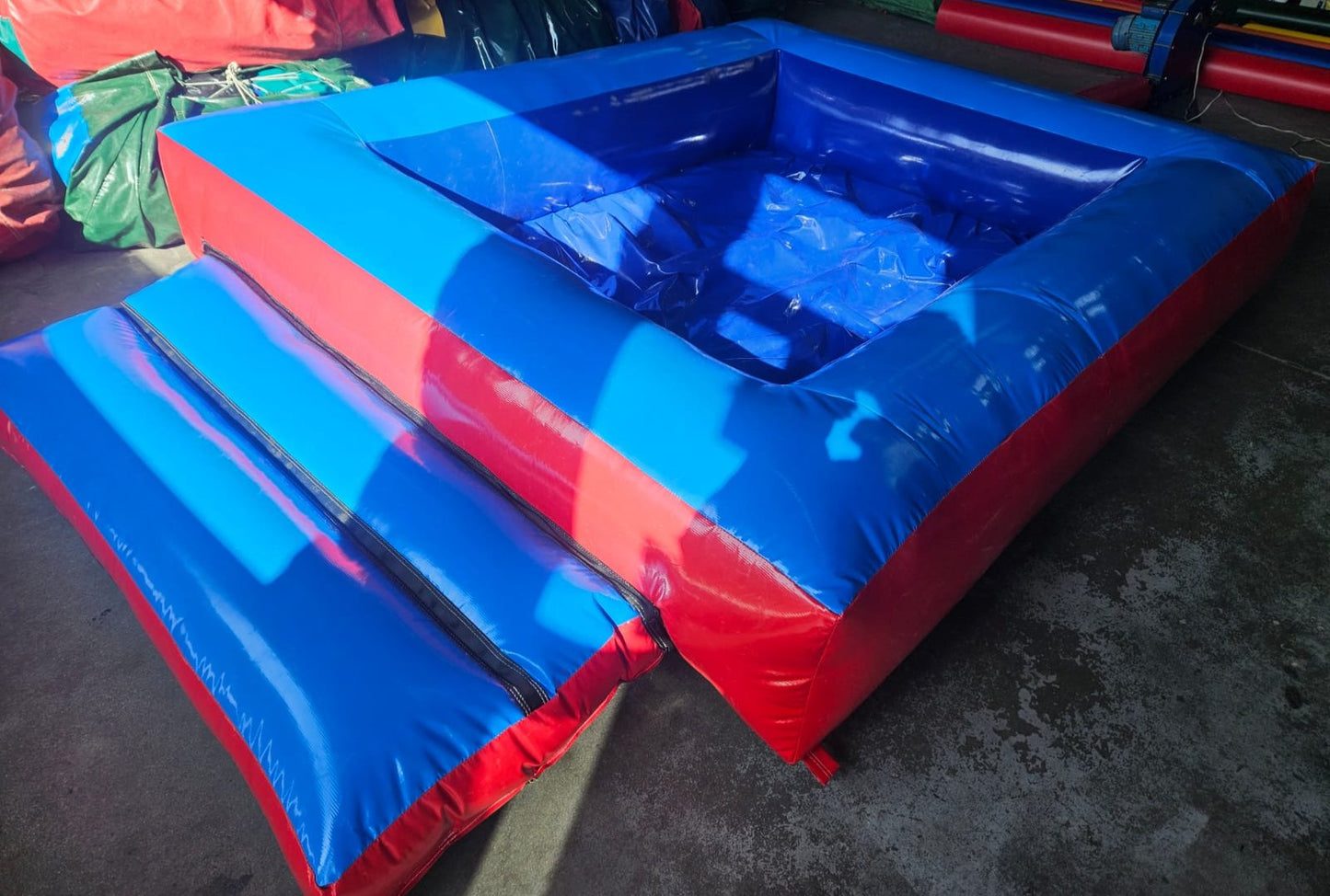 Ball Pond with Step
