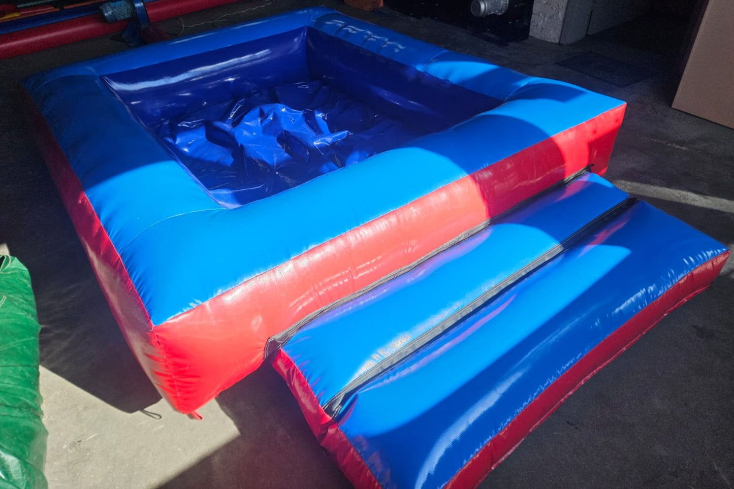 Ball Pond with Step