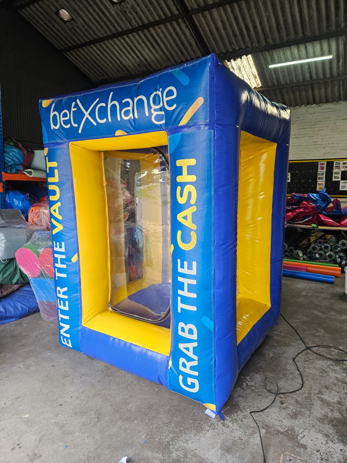 Inflatable Money Booth/Shower