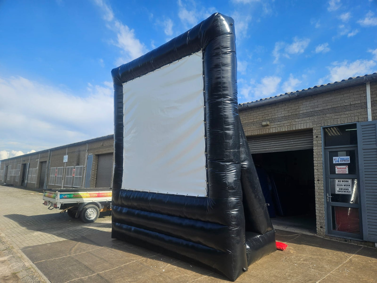 Inflatable Projection/Movie Screen