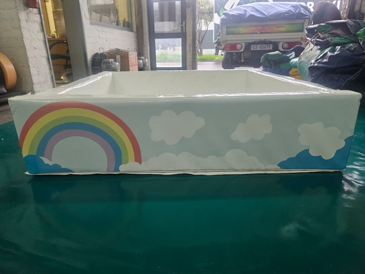 White Rainbow Soft Play Ball Pond