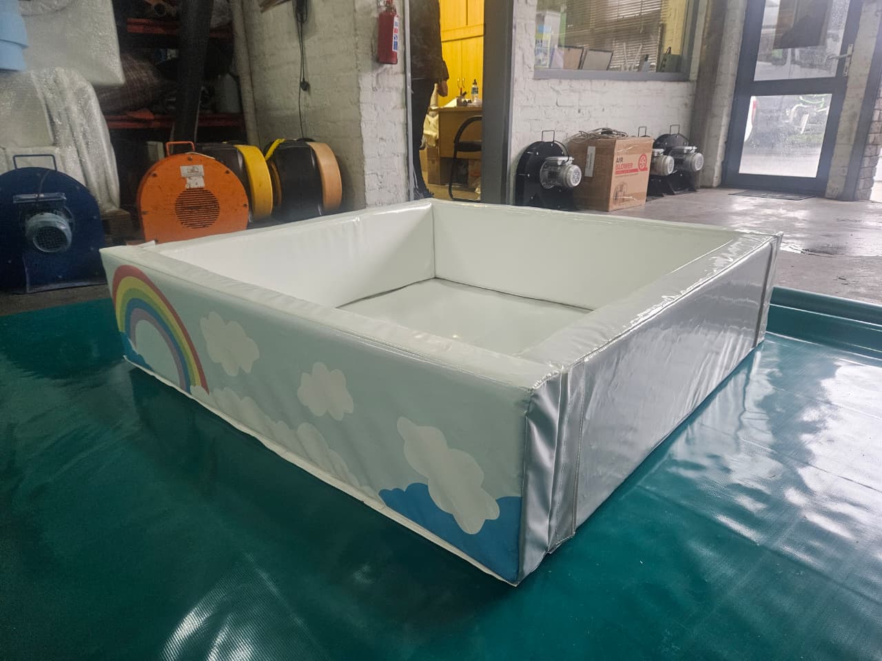 White Rainbow Soft Play Ball Pond