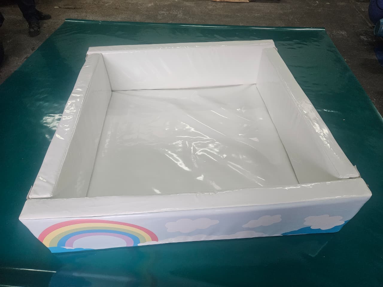 White Rainbow Soft Play Ball Pond