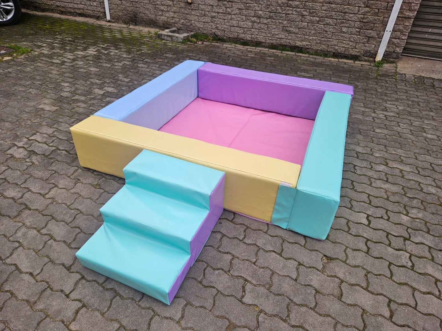 Soft Play Pastel Ball Pond
