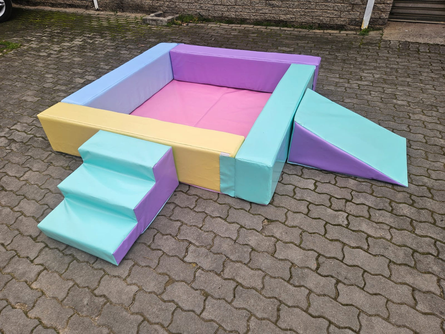 Soft Play Pastel Ball Pond