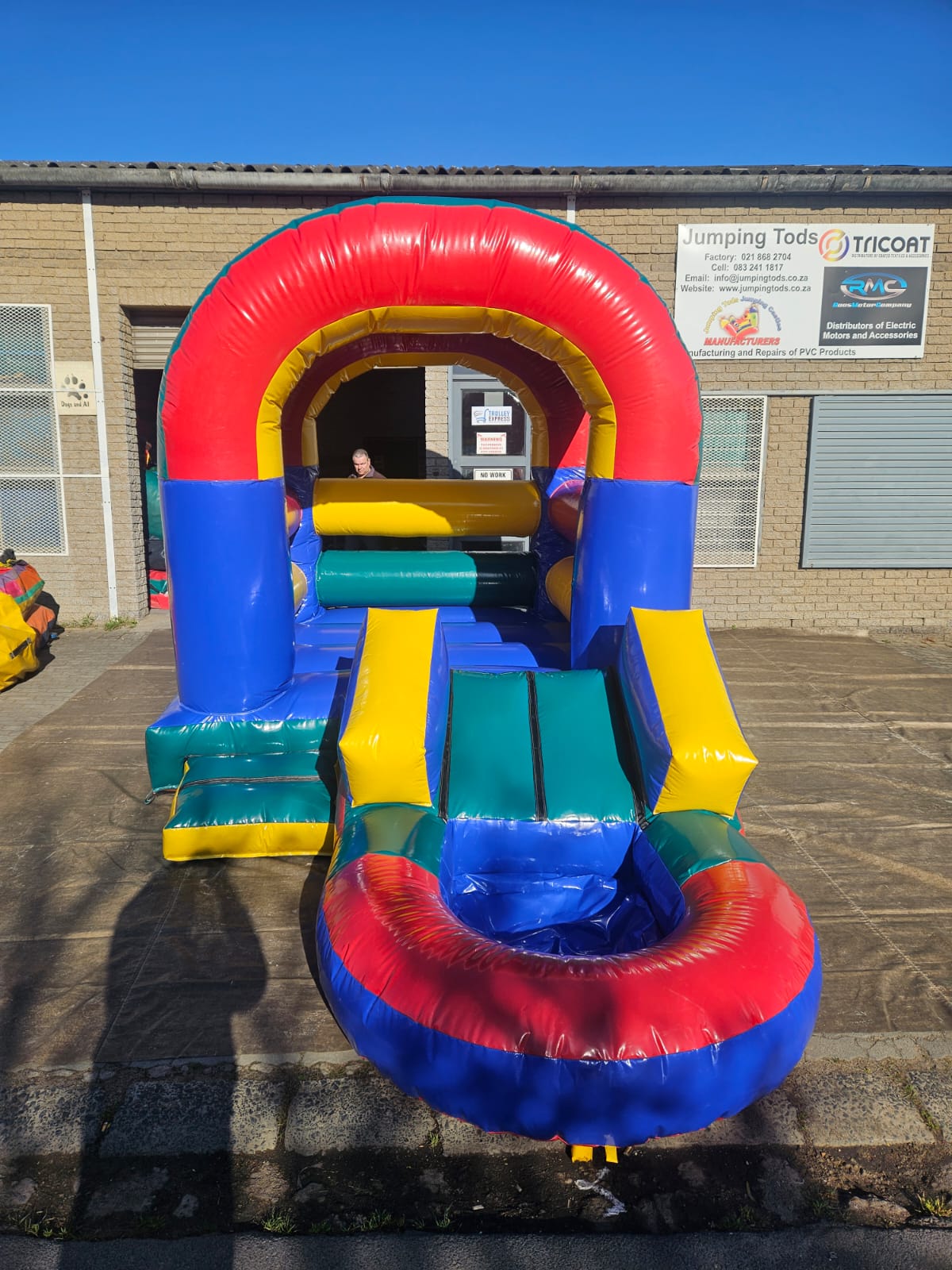 3-in-1 Bouncer with Roof