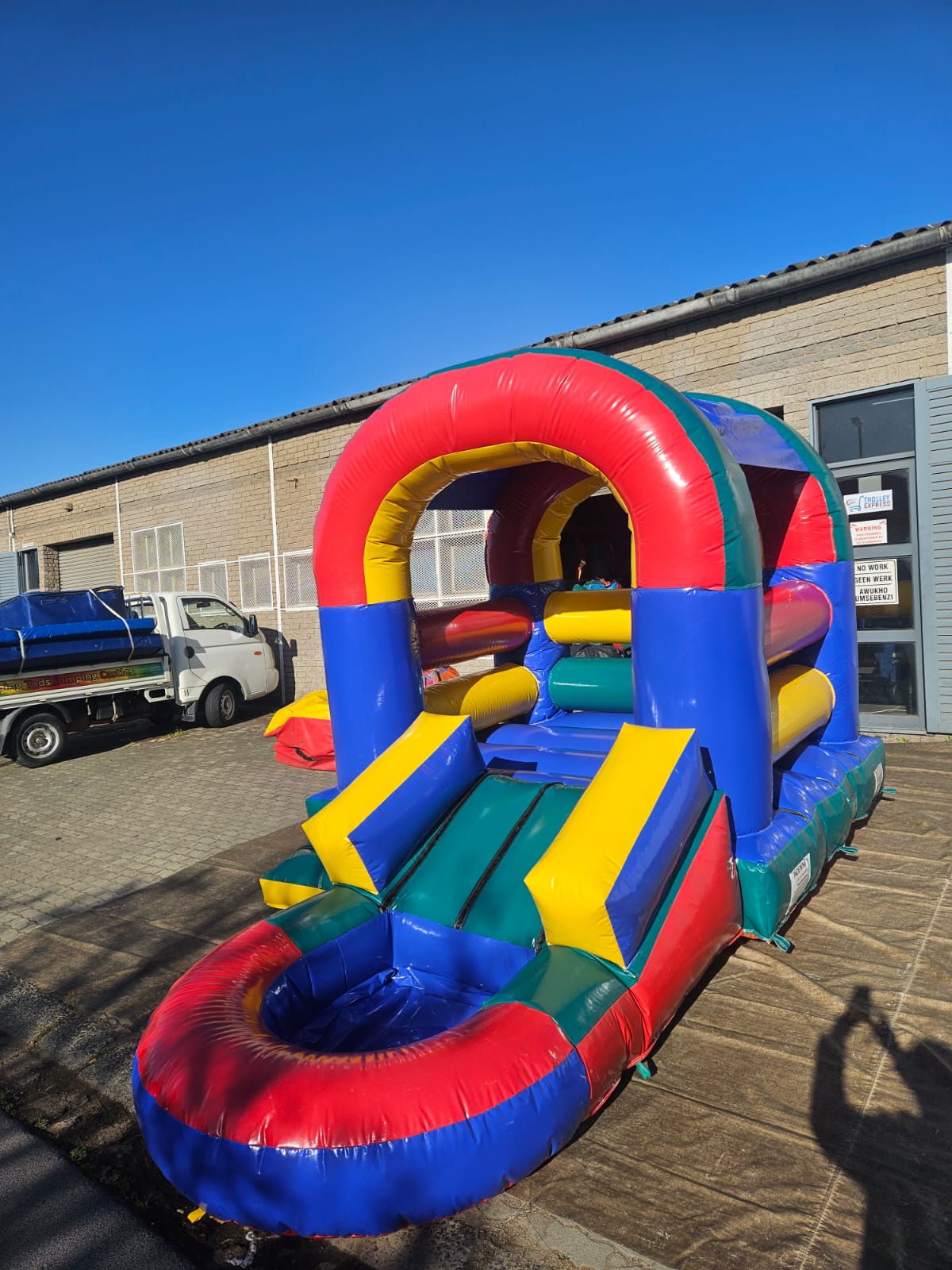 3-in-1 Bouncer with Roof