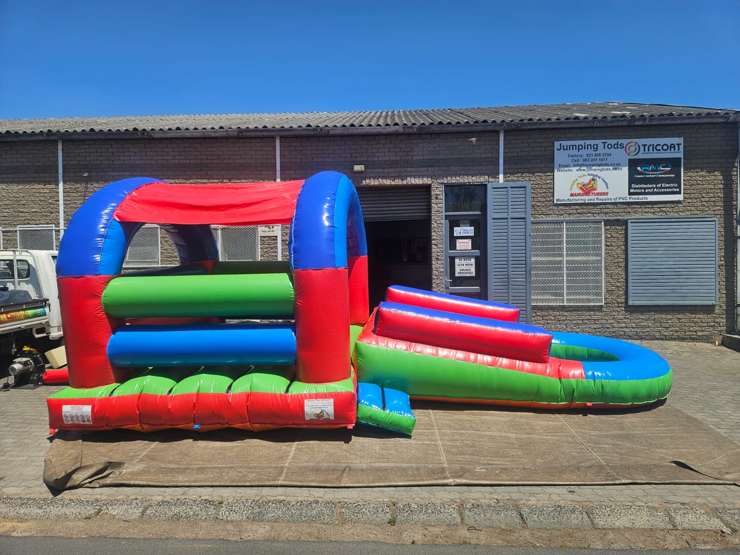 3-in-1 Bouncer with Roof