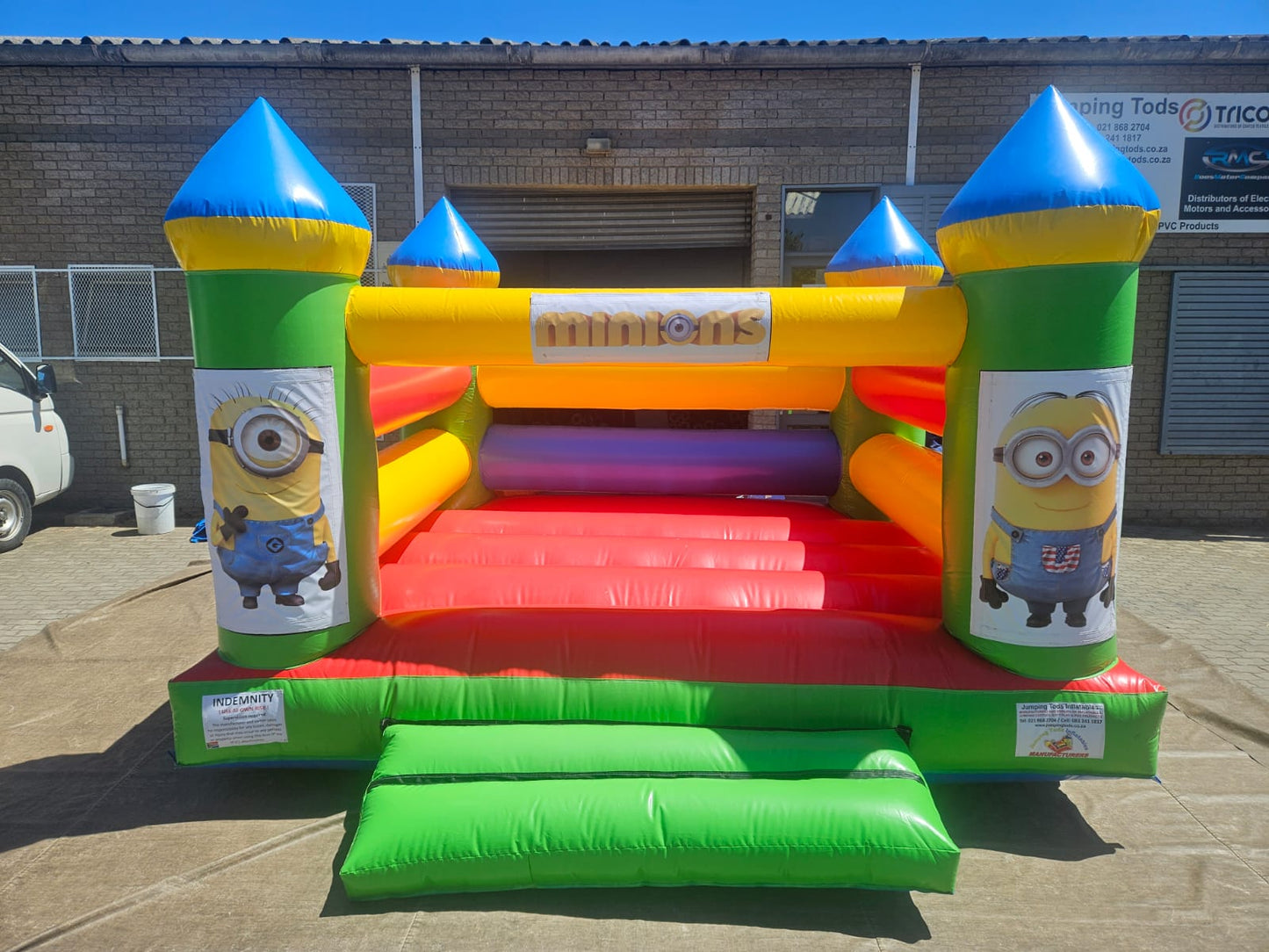 Themed Castle - Minions