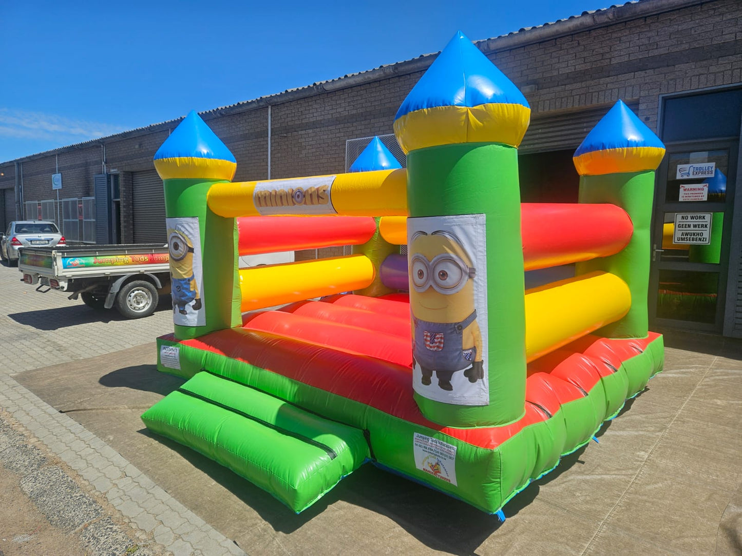 Themed Castle - Minions