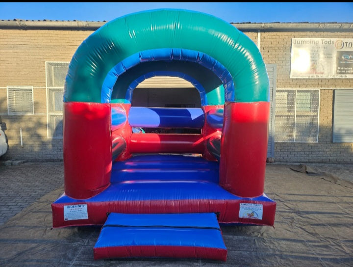 Bouncer with Roof