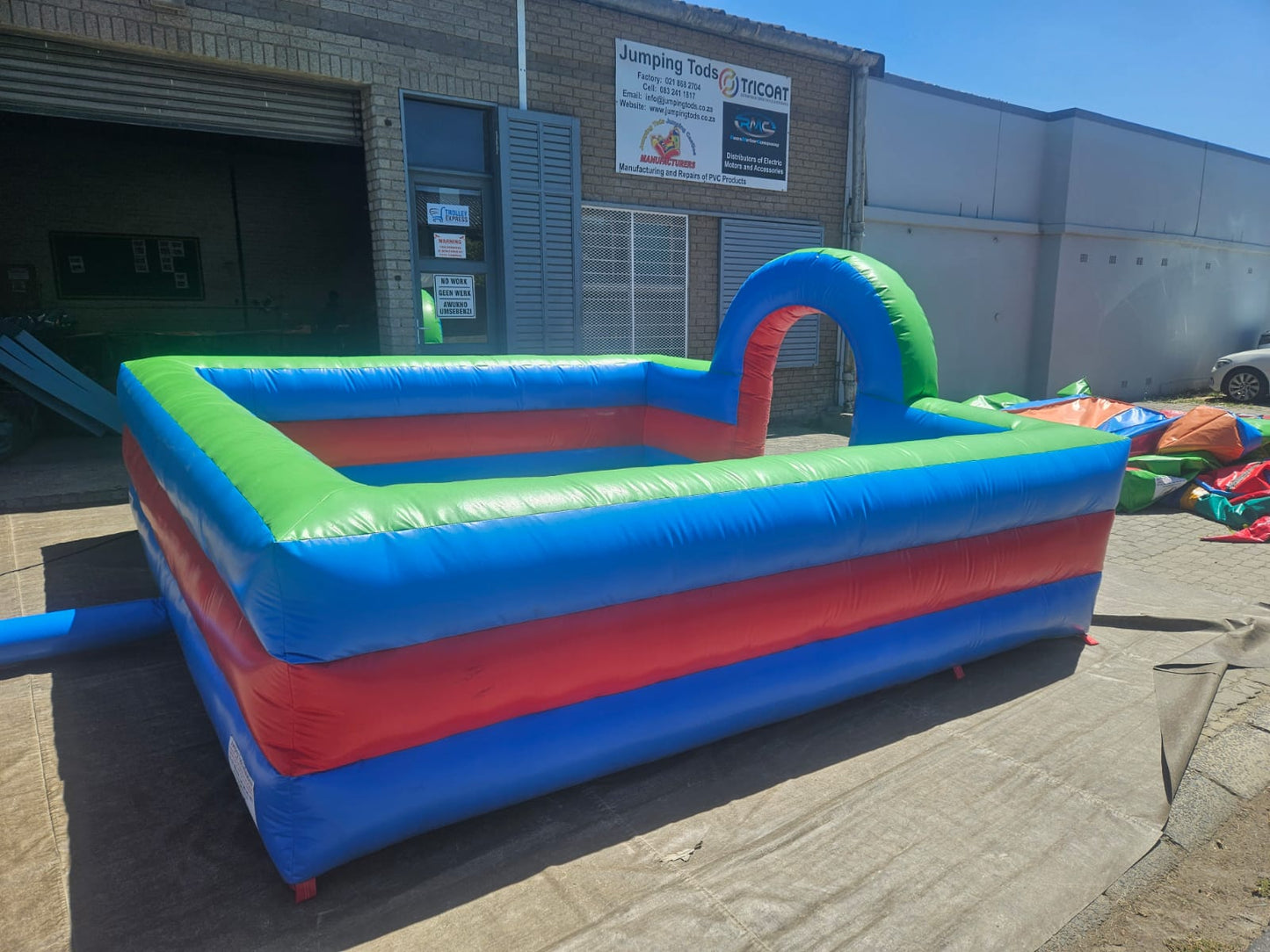 Inflatable Foam Pond